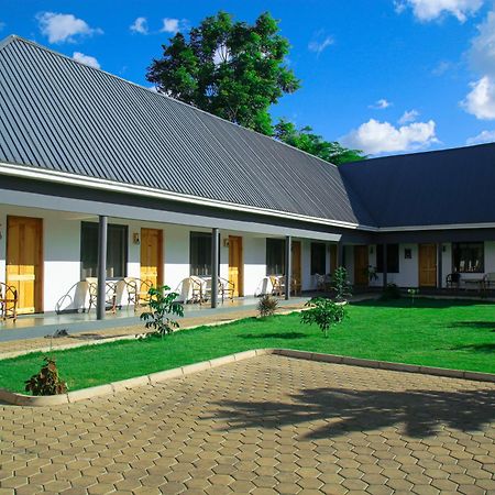Hakuna Woga Inn อารูชา ภายนอก รูปภาพ